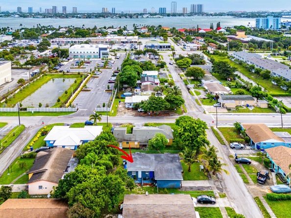 112 W 34th Street, Riviera Beach FL 33404