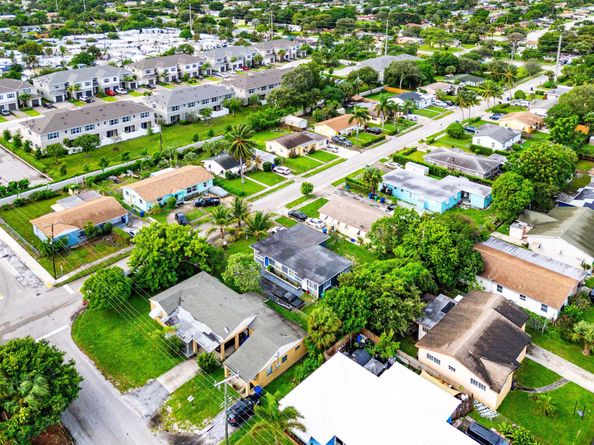 112 W 34th Street, Riviera Beach FL 33404
