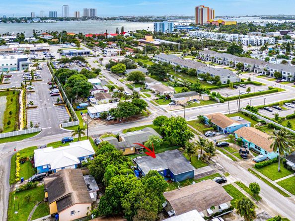 112 W 34th Street, Riviera Beach FL 33404