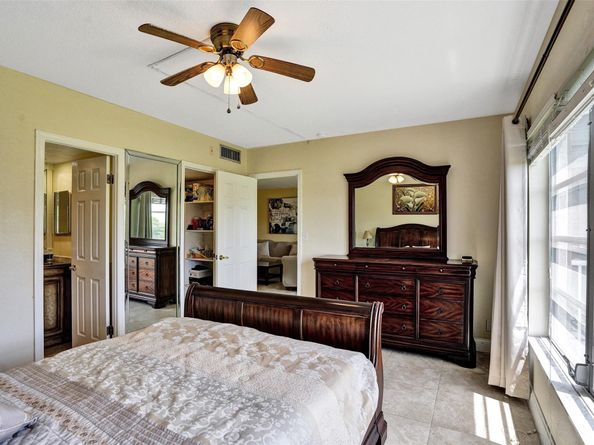 3250 N Palm Aire Dr 607, Pompano Beach FL 33069