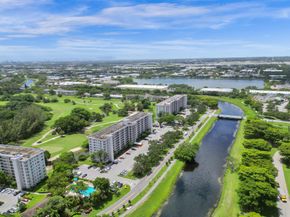 3250 N Palm Aire Dr 607, Pompano Beach FL 33069