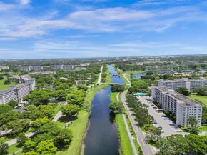 3250 N Palm Aire Dr 607, Pompano Beach FL 33069