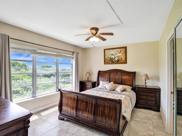 3250 N Palm Aire Dr 607, Pompano Beach FL 33069