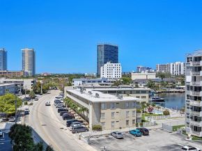 427 Golden Isles Dr 14B, Hallandale Beach FL 33009