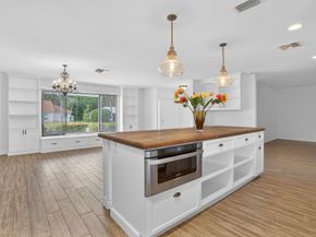 28 Hickory Hill Road, Tequesta FL 33469