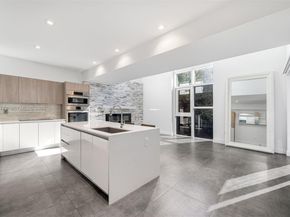 455 NE 39th Street 202, Miami FL 33137