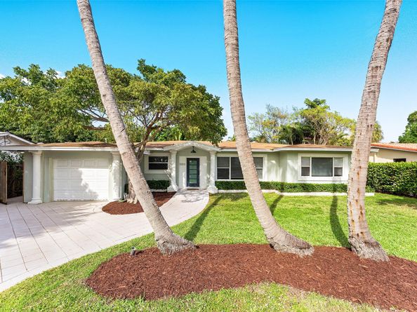 3203 Dover Rd, Pompano Beach FL 33062