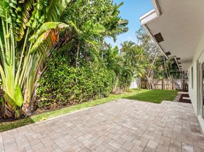3203 Dover Rd, Pompano Beach FL 33062