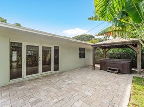 3203 Dover Rd, Pompano Beach FL 33062