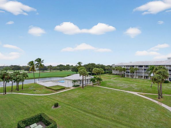 2441 Village Boulevard 405, West Palm Beach FL 33409