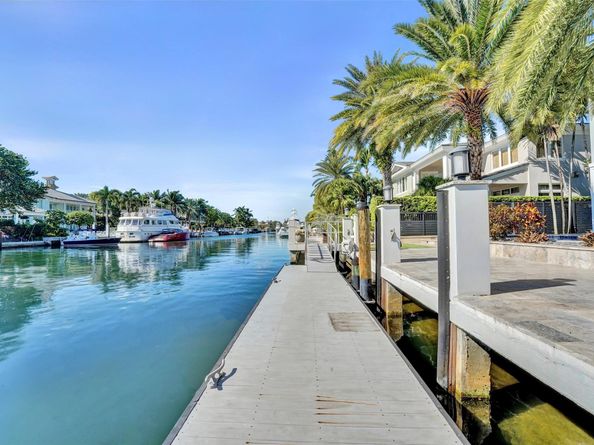 1744 SE 9th St, Fort Lauderdale FL 33316