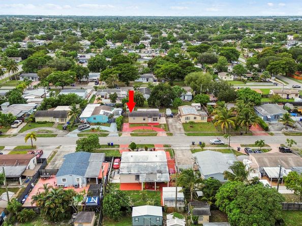 1400 N 70th Avenue, Hollywood FL 33024