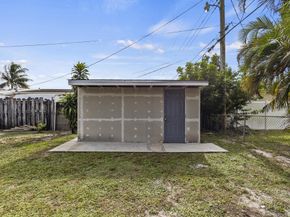 1400 N 70th Avenue, Hollywood FL 33024