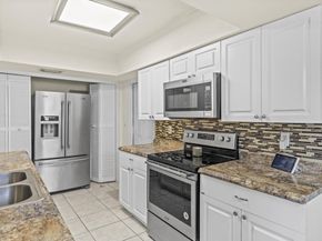 1400 N 70th Avenue, Hollywood FL 33024