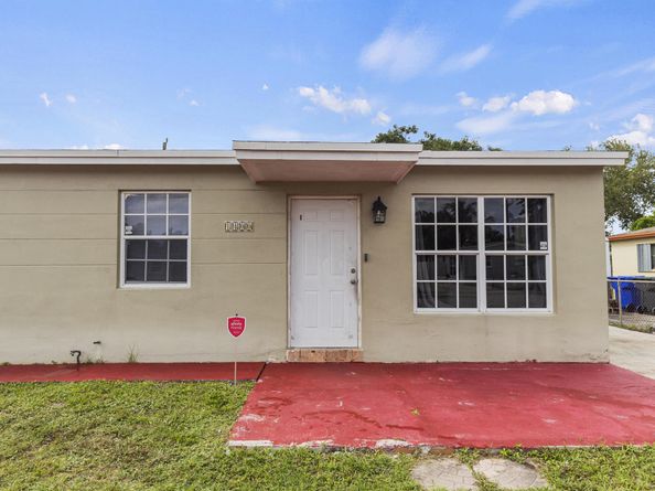 1400 N 70th Avenue, Hollywood FL 33024