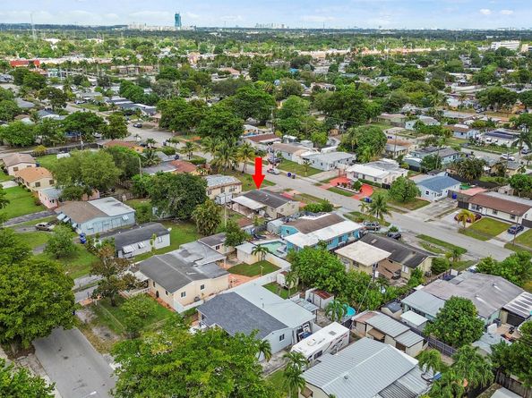 1400 N 70th Avenue, Hollywood FL 33024