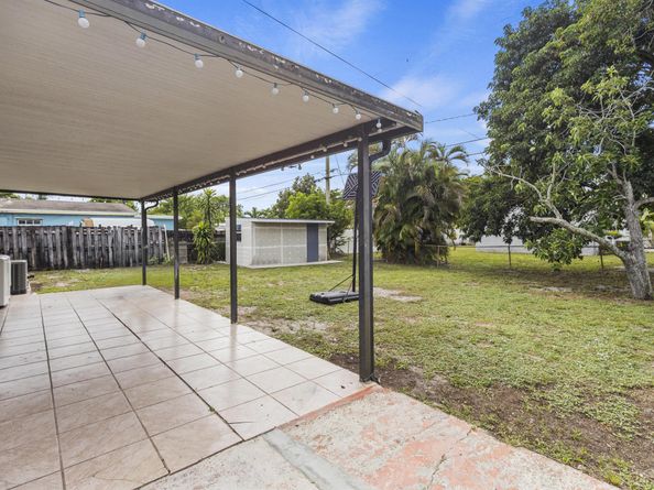 1400 N 70th Avenue, Hollywood FL 33024