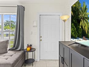 1400 N 70th Avenue, Hollywood FL 33024