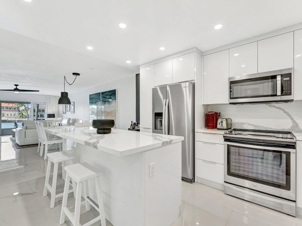 1198 Hillsboro Mile 104, Hillsboro Beach FL 33062