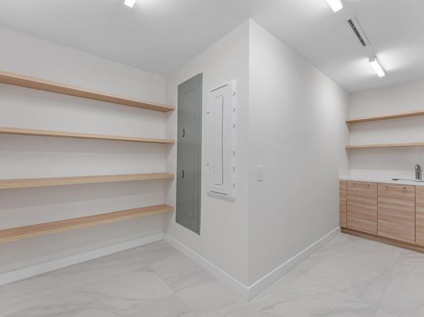 210 SE Mizner Boulevard 301, Boca Raton FL 33432