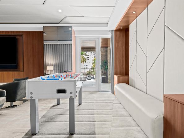 210 SE Mizner Boulevard 301, Boca Raton FL 33432