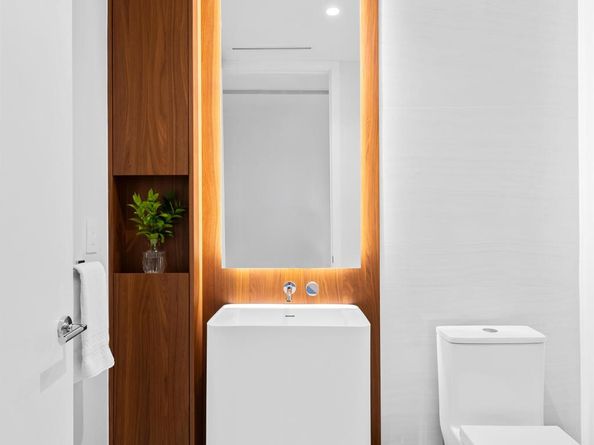 210 SE Mizner Boulevard 301, Boca Raton FL 33432