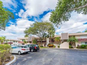 2951 S Palm Aire Dr 202, Pompano Beach FL 33069