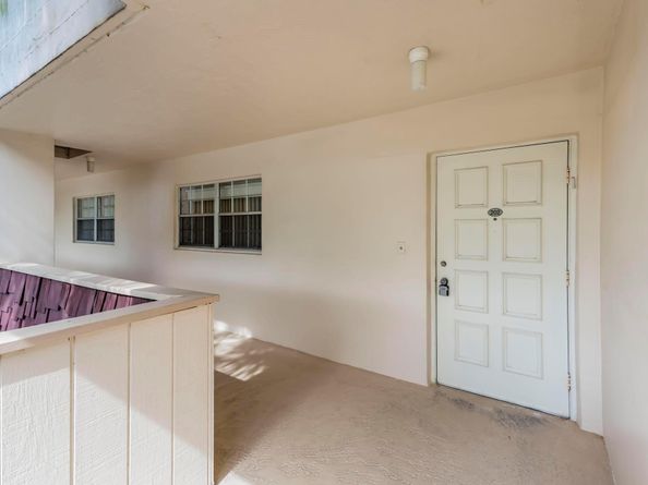2951 S Palm Aire Dr 202, Pompano Beach FL 33069