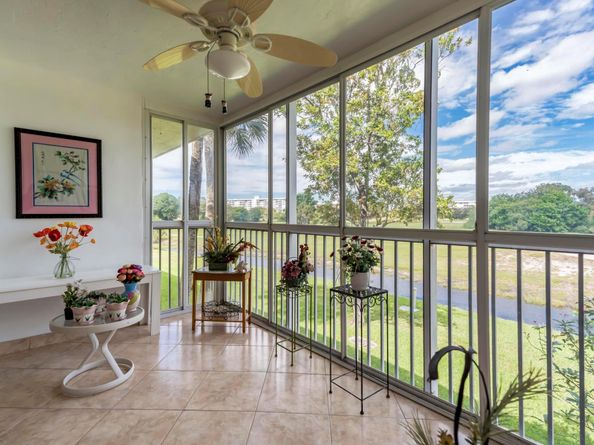 2951 S Palm Aire Dr 202, Pompano Beach FL 33069