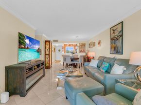 6795 Huntington Lane 306, Delray Beach FL 33446