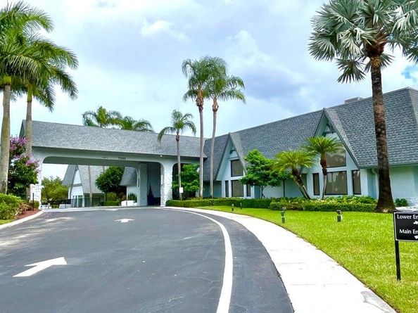 6795 Huntington Lane 306, Delray Beach FL 33446