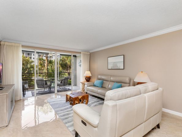 2731 NE 14th Street 228, Pompano Beach FL 33062