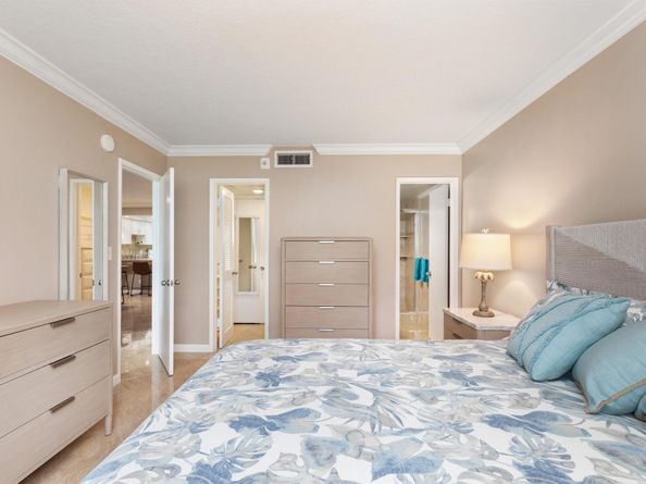 2731 NE 14th Street 228, Pompano Beach FL 33062