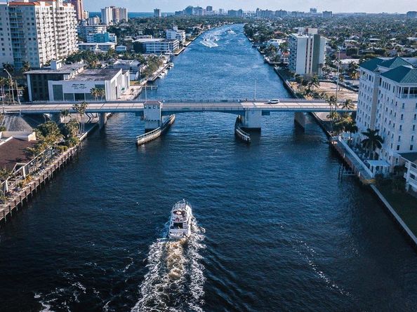 2864 NE 33rd Ct 202, Fort Lauderdale FL 33306