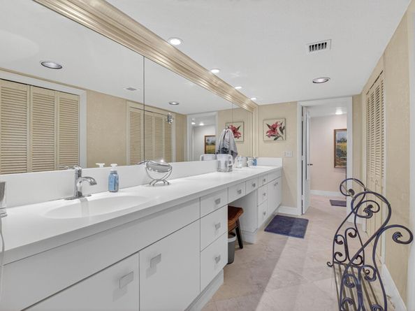 120 S Ocean Boulevard 2B, Delray Beach FL 33483