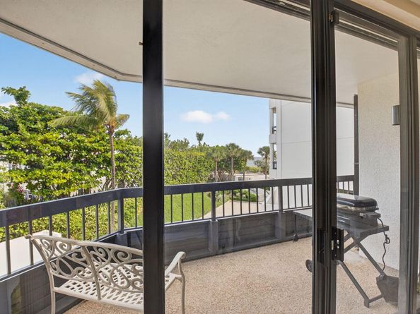 120 S Ocean Boulevard 2B, Delray Beach FL 33483