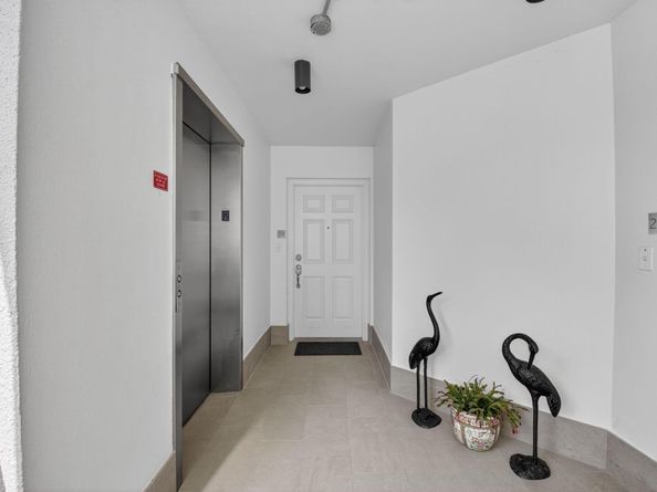 120 S Ocean Boulevard 2B, Delray Beach FL 33483