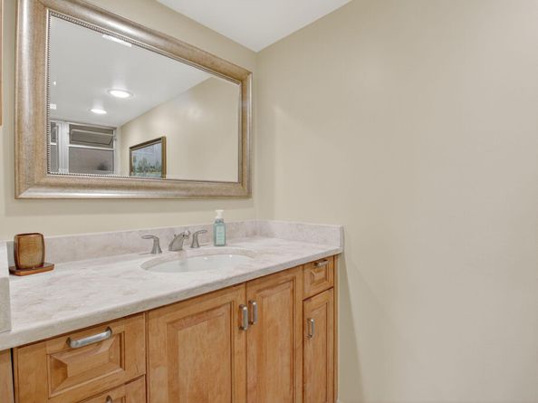 120 S Ocean Boulevard 2B, Delray Beach FL 33483