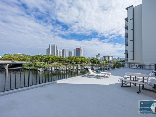 300 Diplomat Parkway 607, Hallandale Beach FL 33009