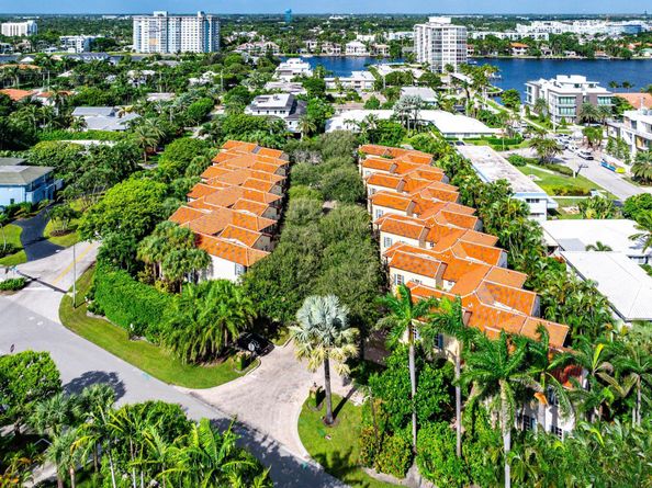 1031 Coralina Lane, Delray Beach FL 33483