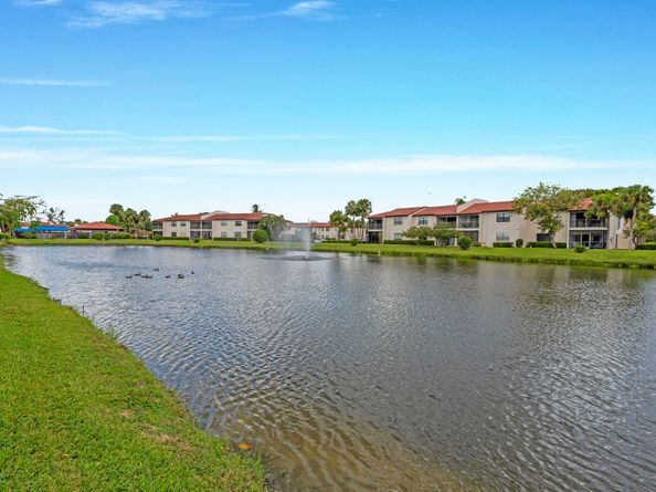 8020 Eastlake Drive # 11a, Boca Raton FL 33433