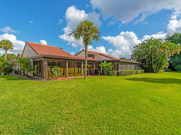 8020 Eastlake Drive # 11a, Boca Raton FL 33433