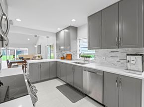 8020 Eastlake Drive # 11a, Boca Raton FL 33433