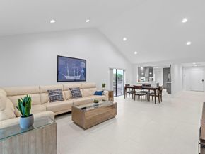 8020 Eastlake Drive # 11a, Boca Raton FL 33433