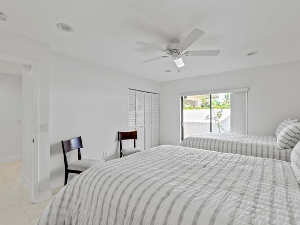 8020 Eastlake Drive # 11a, Boca Raton FL 33433