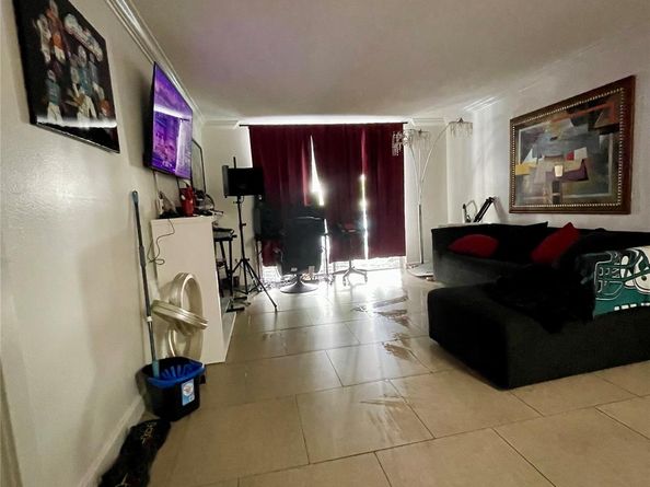 494 NW 165th Street Rd C108, Miami FL 33169