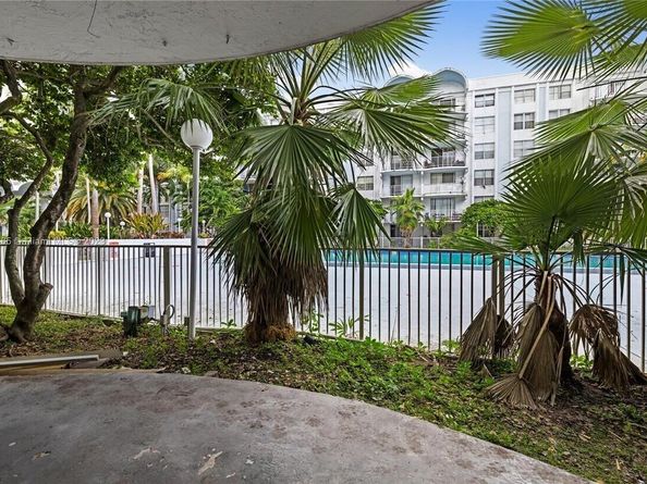 494 NW 165th Street Rd C108, Miami FL 33169