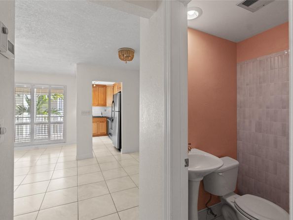 1439 S Ocean Blvd 317, Lauderdale By The Sea FL 33062