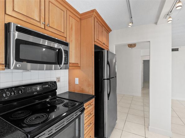 1439 S Ocean Blvd 317, Lauderdale By The Sea FL 33062