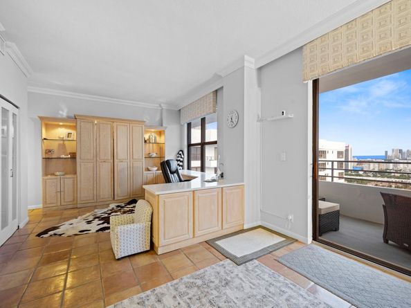 2500 Parkview Dr 2516, Hallandale Beach FL 33009